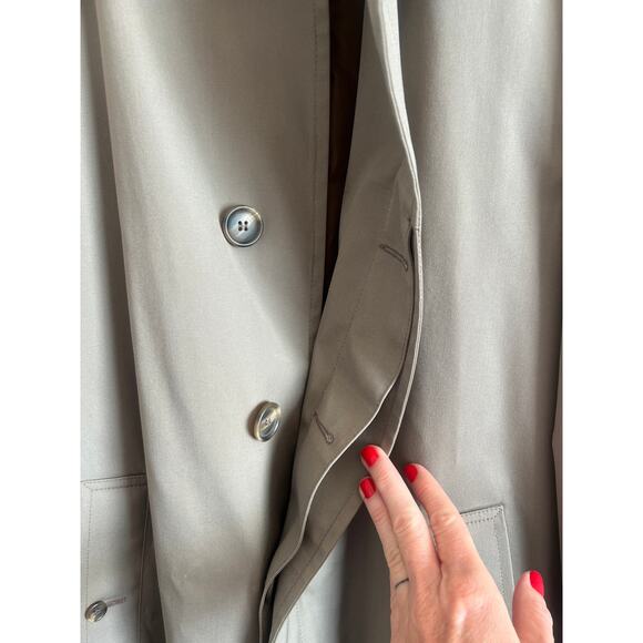 London Fog Men's Tan
Maincoats Trench Style Coat Tan Size 38R - Picture 5 of 15